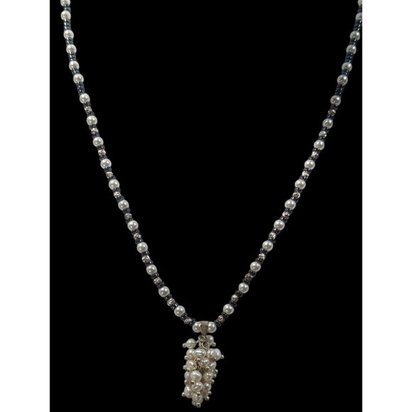 Handmade Whimsical Pearl And Glass Beaded Cluster Pendant Necklace - Picture 2 of 9